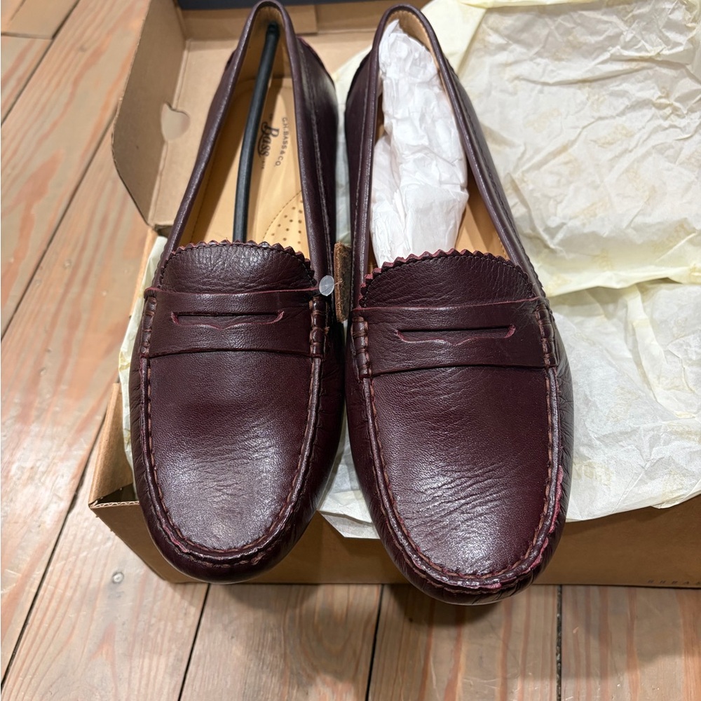 Women’s Burgundy Loafers
